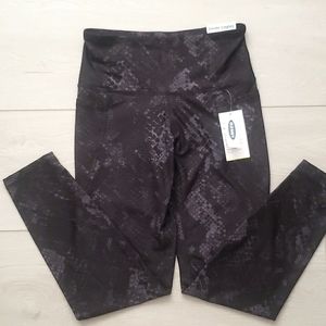 Old Navy Active Elevate Legging